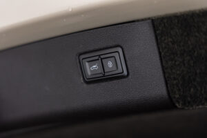ベンテイガ 6.0 4WD 左H