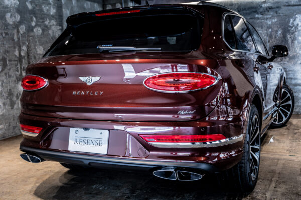 ベンテイガ ハイブリッドA 4WD 4名