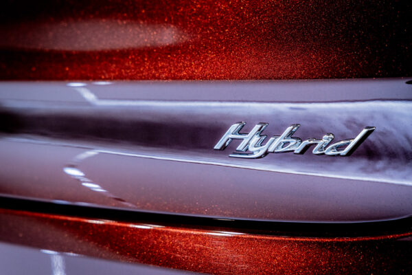 ベンテイガ ハイブリッドA 4WD 4名