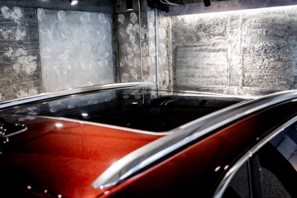 ベンテイガ ハイブリッドA 4WD 4名