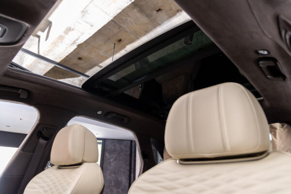 ベンテイガ ハイブリッドA 4WD 4名