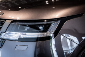 レンジローバー オートバイオグラフィー 4.4L P530 LWB 4WD