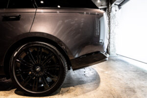 レンジローバー オートバイオグラフィー 4.4L P530 LWB 4WD