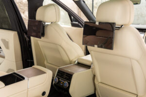 レンジローバー オートバイオグラフィー 4.4L P530 LWB 4WD
