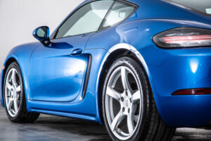 718ケイマン 2.0 1オーナー 6MT 純正19AW