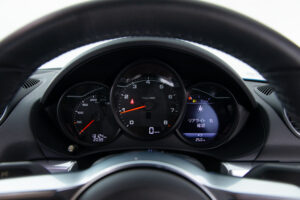 718ケイマン 2.0 1オーナー 6MT 純正19AW
