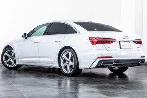 A6 クワトロ スポーツ Sライン ディーゼルターボ 4WD　ディーラー整備記録簿6枚 レザーシート