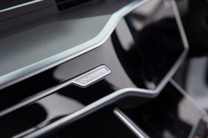A6 クワトロ スポーツ Sライン ディーゼルターボ 4WD　ディーラー整備記録簿6枚 レザーシート