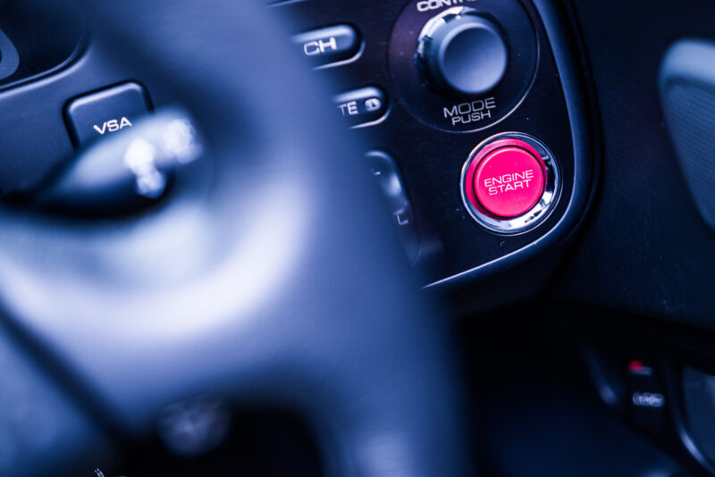 ホンダ・S2000（FR/6MT）和製イタリア車
