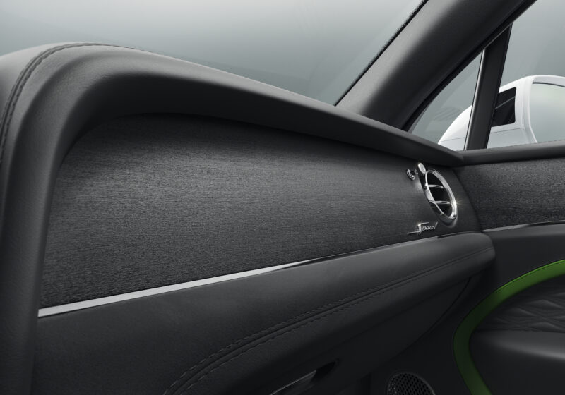 先代のW12を超えるV8ツインターボ搭載　新型ベントレー・ベンテイガ・スピード