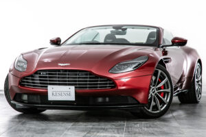 DB11ヴォランテ V8 ディアボロレッド 赤幌 ブラウンレザー