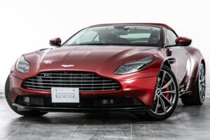 DB11ヴォランテ V8 ディアボロレッド 赤幌 ブラウンレザー