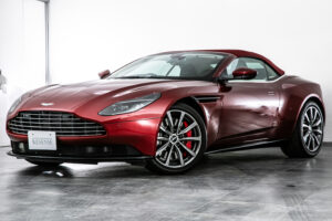 DB11ヴォランテ V8 ディアボロレッド 赤幌 ブラウンレザー