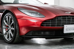 DB11ヴォランテ V8 ディアボロレッド 赤幌 ブラウンレザー