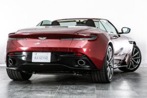 DB11ヴォランテ V8 ディアボロレッド 赤幌 ブラウンレザー