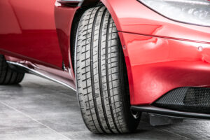 DB11ヴォランテ V8 ディアボロレッド 赤幌 ブラウンレザー