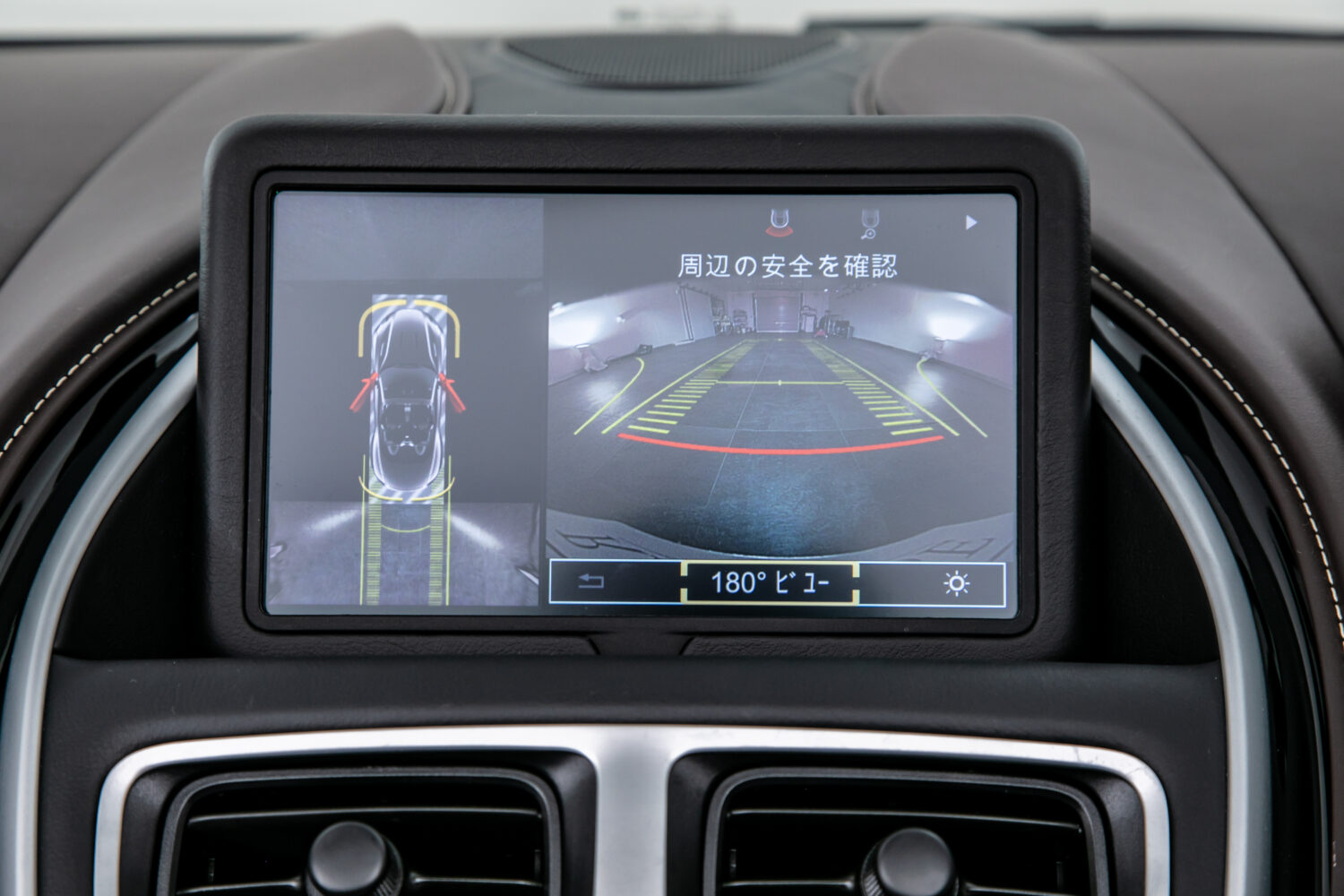 DB11ヴォランテ V8 ディアボロレッド 赤幌 ブラウンレザー