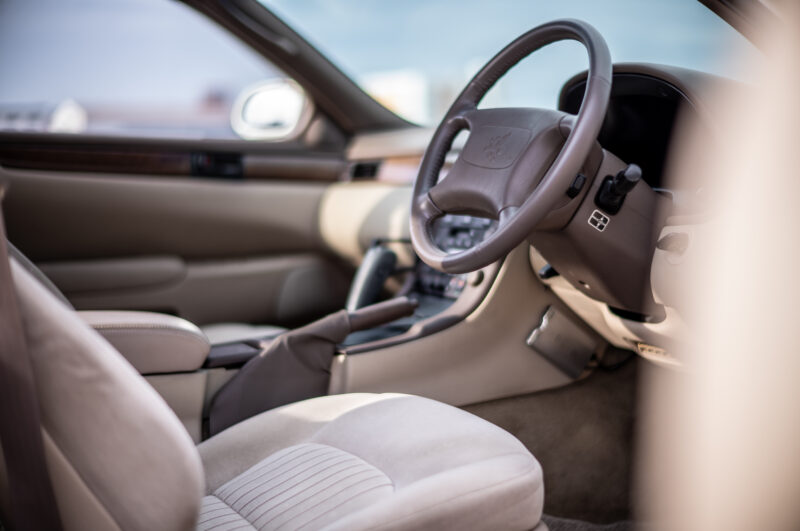 トヨタ・ソアラ2.5GT-T（1994）五感で感じる高級車の定義