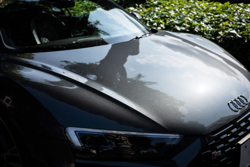 アウディ・R8（4WD/7AT）ヒストリーの911か、ドラマチックのR8か