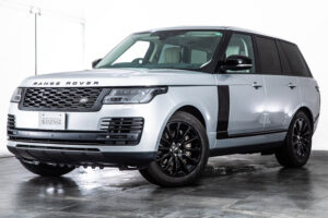 レンジローバーヴォーグ (3.0リッター/340ps) 4WD　レザーシート