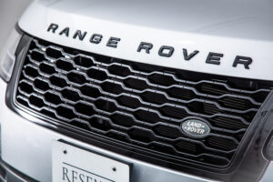 レンジローバーヴォーグ (3.0リッター/340ps) 4WD　レザーシート