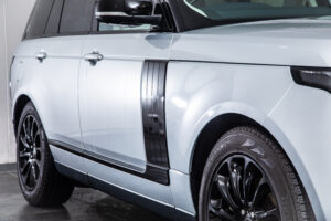 レンジローバーヴォーグ (3.0リッター/340ps) 4WD　レザーシート