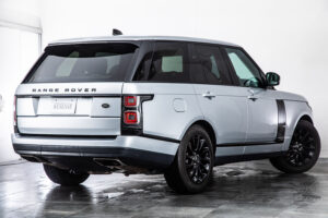 レンジローバーヴォーグ (3.0リッター/340ps) 4WD　レザーシート
