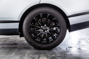 レンジローバーヴォーグ (3.0リッター/340ps) 4WD　レザーシート