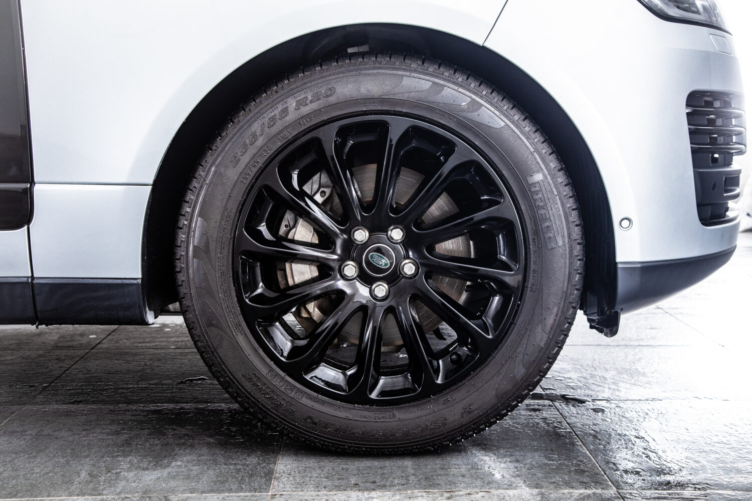レンジローバーヴォーグ (3.0リッター/340ps) 4WD　レザーシート