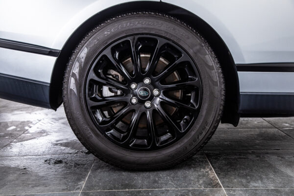 レンジローバーヴォーグ (3.0リッター/340ps) 4WD レザーシート