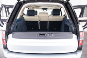 レンジローバーヴォーグ (3.0リッター/340ps) 4WD　レザーシート