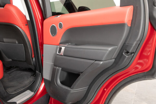 レンジローバースポーツHSE ダイナミック (PHEV)