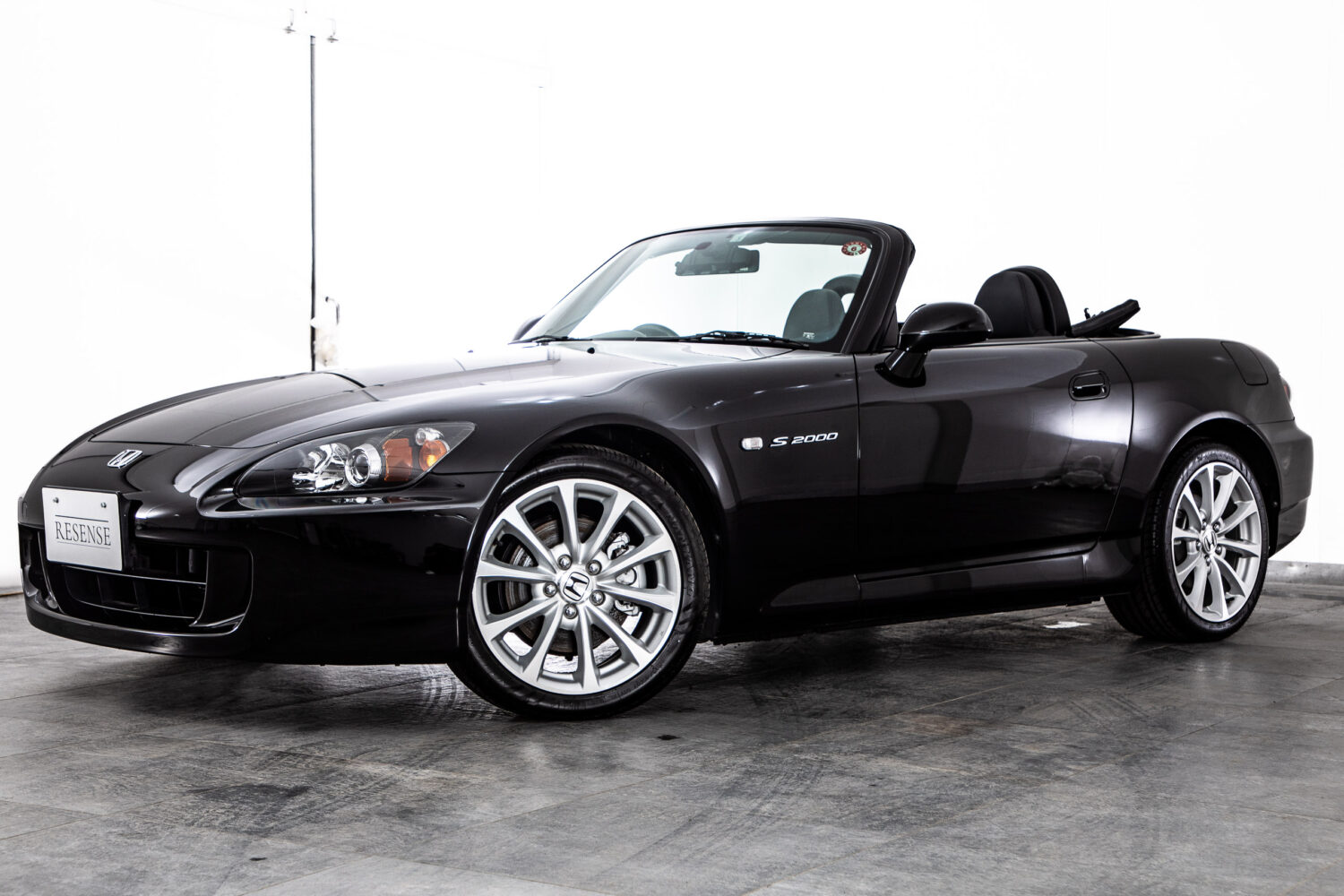S2000