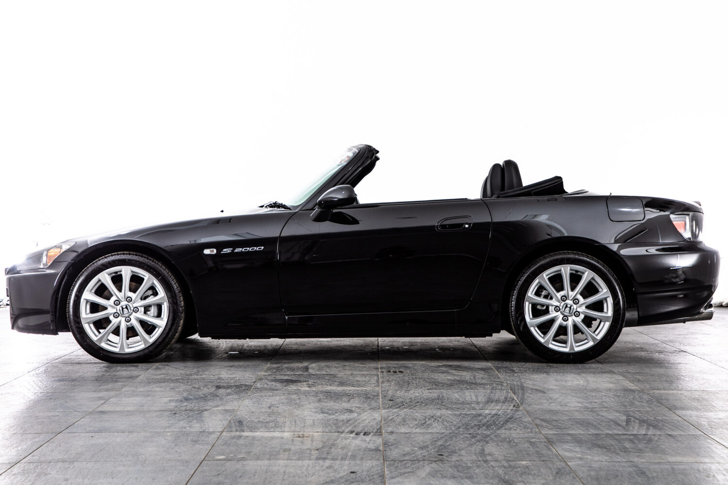 S2000