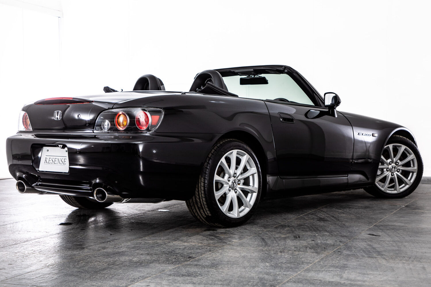 S2000