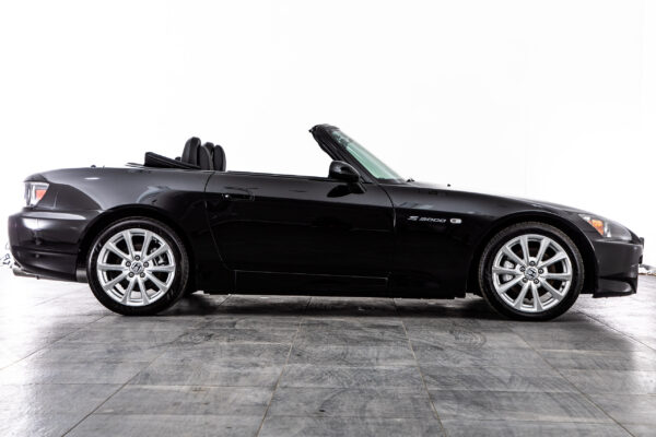 S2000