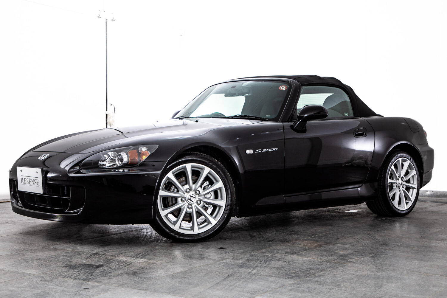 S2000