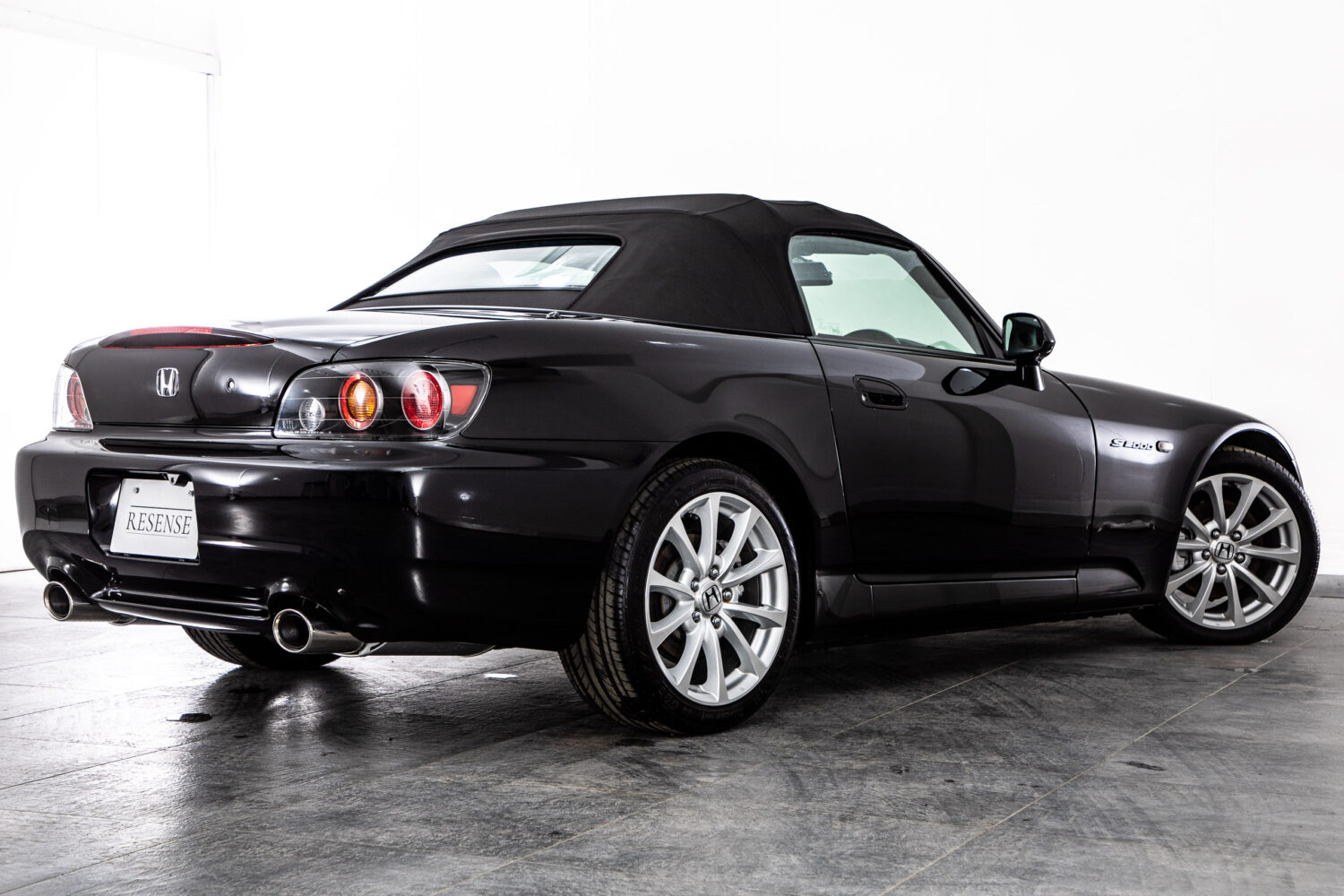 S2000