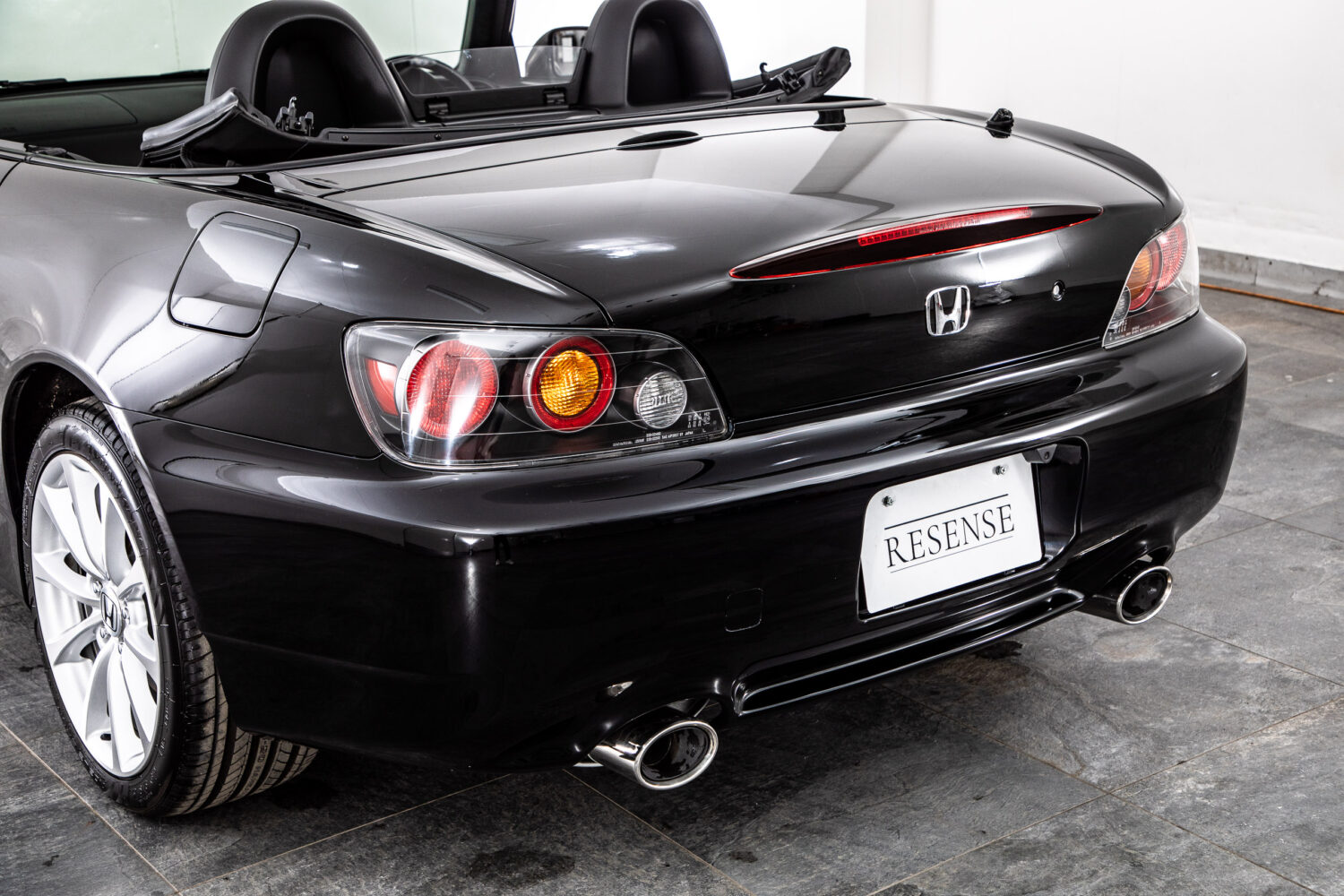 S2000