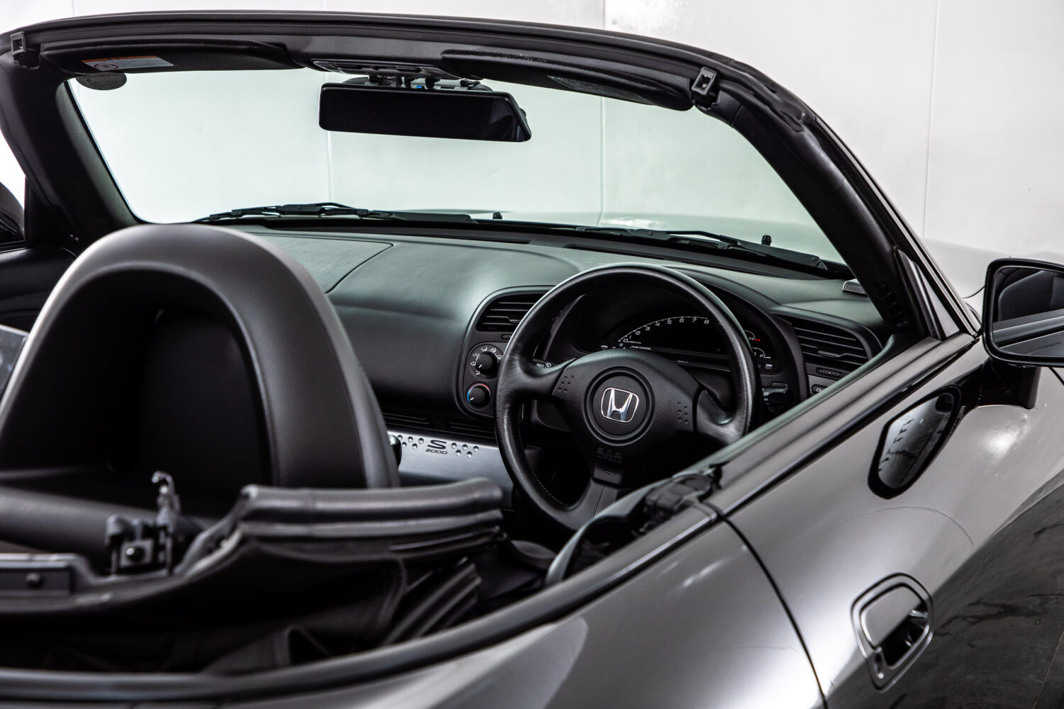 S2000