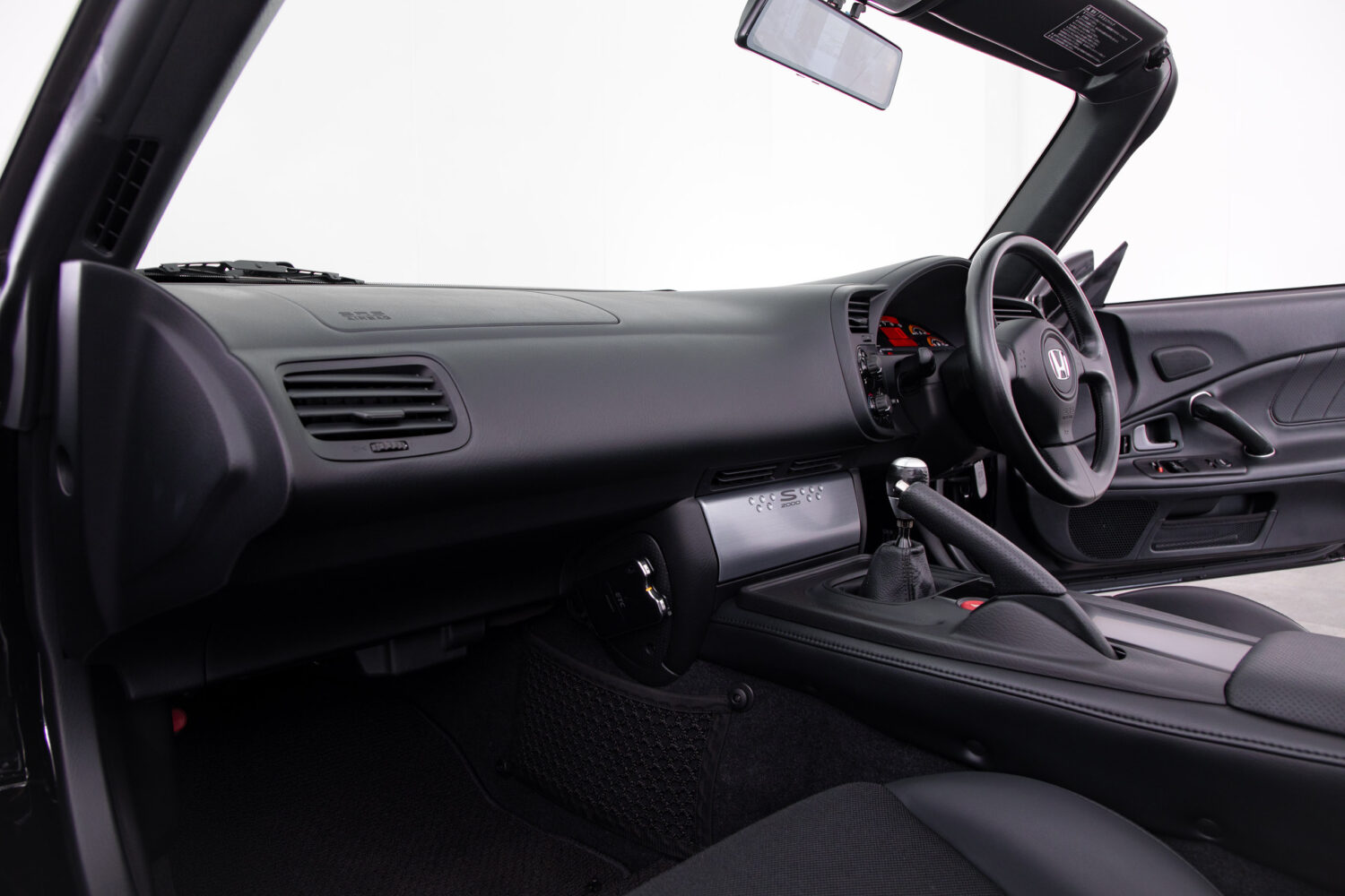 S2000