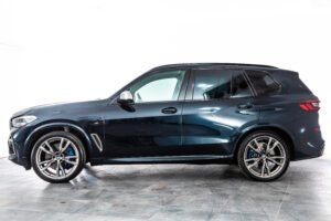 X5 M50i ドライビング ダイナミクス パッケージ 4WD　走行6700km HUD ワイヤレス充電
