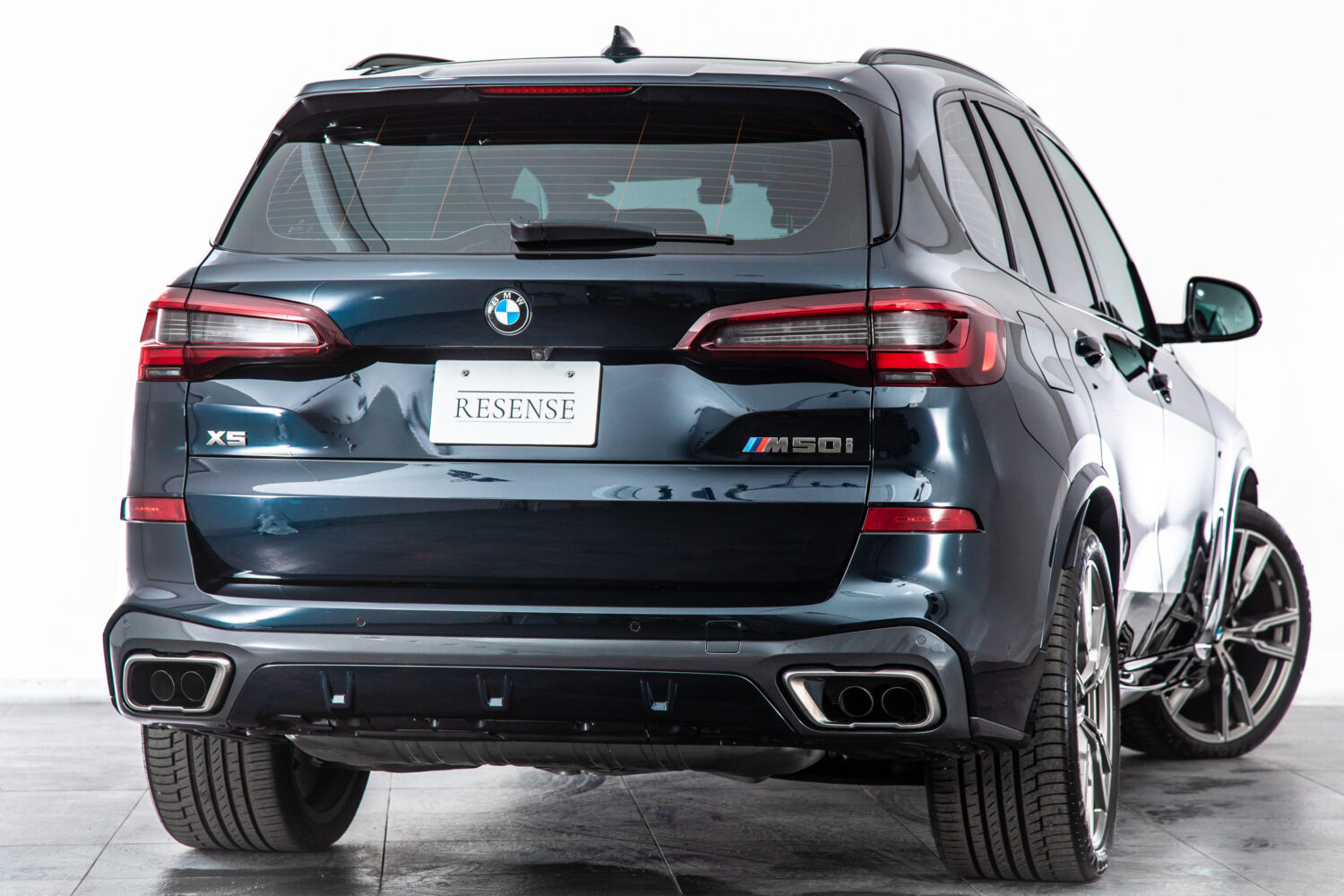X5 M50i ドライビング ダイナミクス パッケージ 4WD　走行6700km HUD ワイヤレス充電