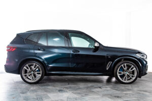 X5 M50i ドライビング ダイナミクス パッケージ 4WD　走行6700km HUD ワイヤレス充電