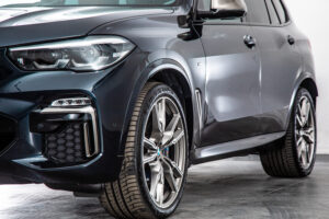 X5 M50i ドライビング ダイナミクス パッケージ 4WD　走行6700km HUD ワイヤレス充電