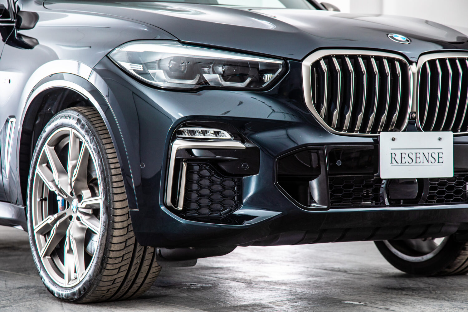 X5 M50i ドライビング ダイナミクス パッケージ 4WD　走行6700km HUD ワイヤレス充電