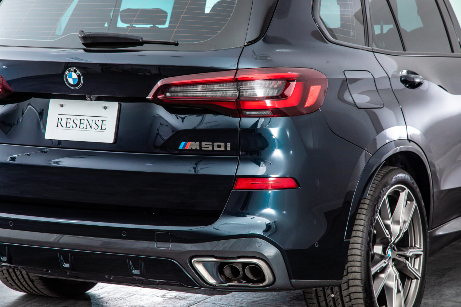 X5 M50i ドライビング ダイナミクス パッケージ 4WD　走行6700km HUD ワイヤレス充電