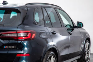 X5 M50i ドライビング ダイナミクス パッケージ 4WD　走行6700km HUD ワイヤレス充電