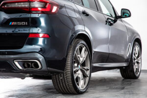 X5 M50i ドライビング ダイナミクス パッケージ 4WD　走行6700km HUD ワイヤレス充電