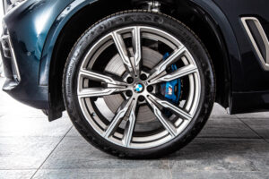 X5 M50i ドライビング ダイナミクス パッケージ 4WD　走行6700km HUD ワイヤレス充電